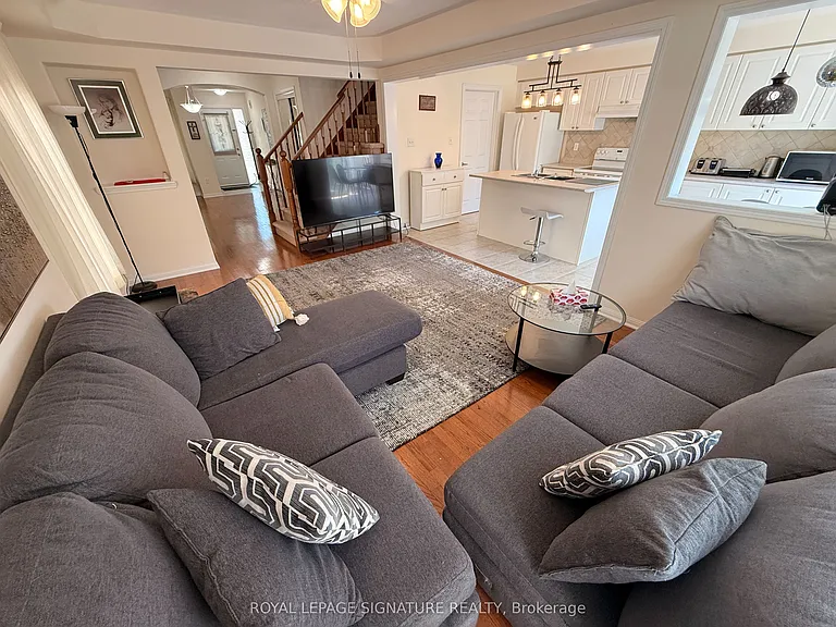 211 Chilcott Cres #MAIN 2ND FLOOR — Photo 7