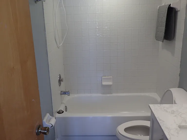 3RD FLOOR BATH