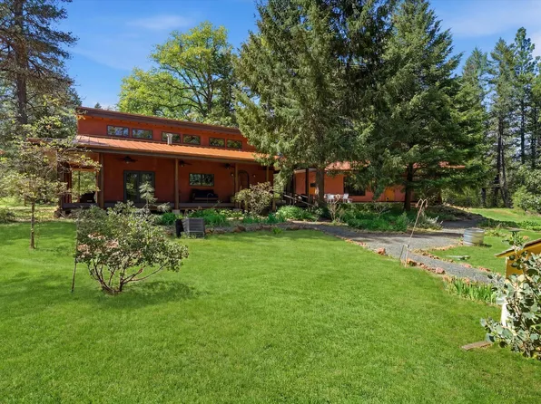 422 Onion Mountain Rd, Wilderville, OR 97543