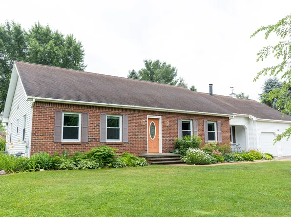 193 Holiday Dr, Ionia, MI 48846