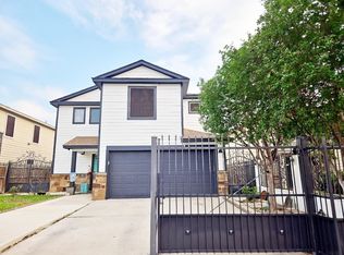 1429 Ocampo Dr, Laredo, TX 78046