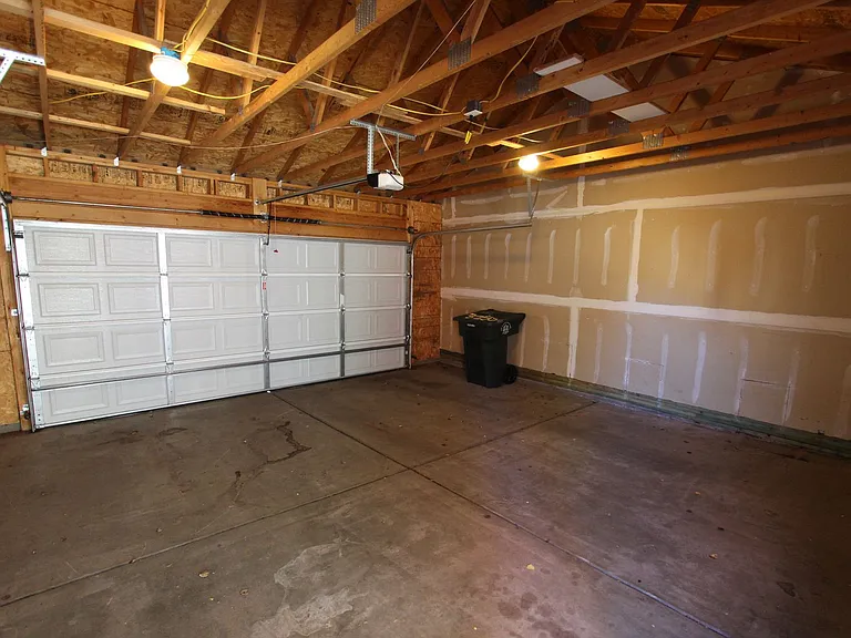 3250 S Litzler Dr — Photo 30