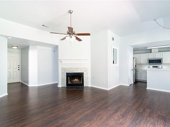 5th image of 509 Clearcreek Dr