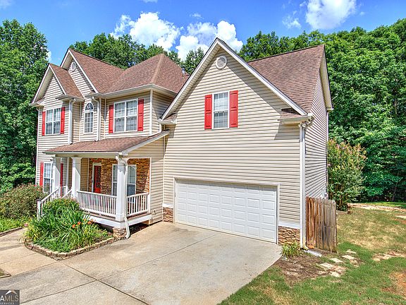5th image of 70 Creekside Way