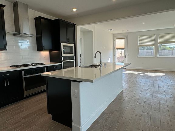 5th image of 5391 Mandevilla Ct