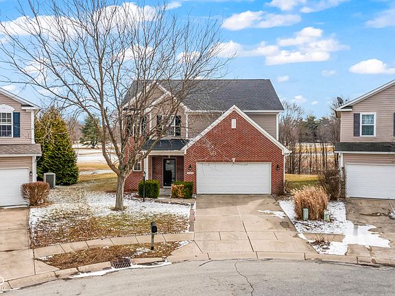 3rd image of 19394 Fox Chase Dr