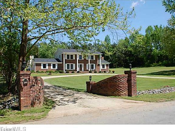 2nd image of 2705 Wilpar Dr