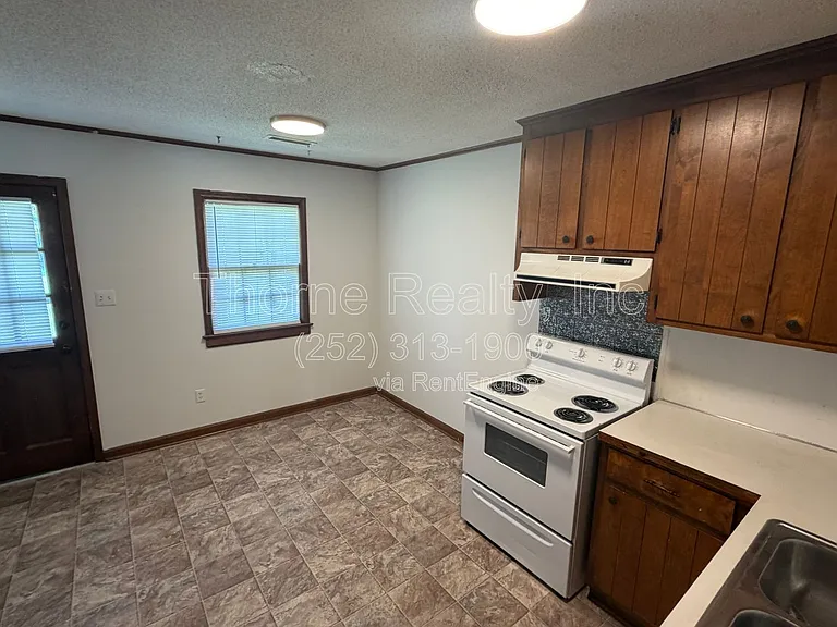 2206 Candlewood Dr SW #B — Photo 3