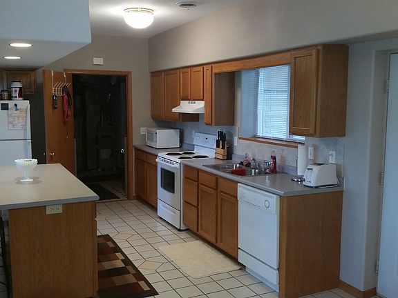 Kitchen (2)