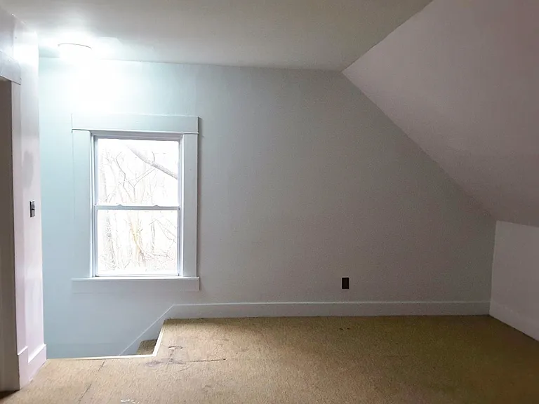 213 1/2 Crescent St — Photo 18