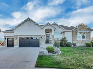 922 S Pace Pl, North Salt Lake, UT 84054