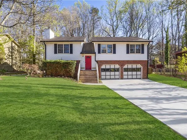 3878 Trenton Dr, Snellville, GA 30039