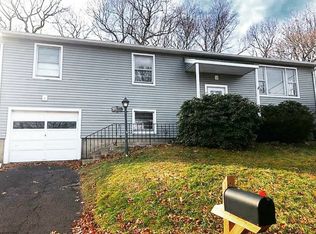 158 Hilltop Ln, West Haven, CT 06516