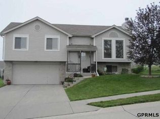 8420 Potter St, Omaha, NE 68122