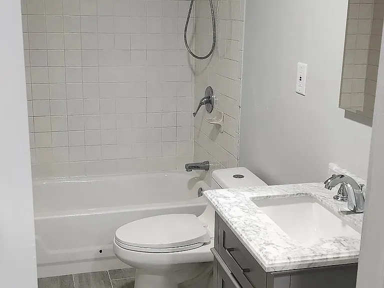 27 Belmont Ave — Photo 4