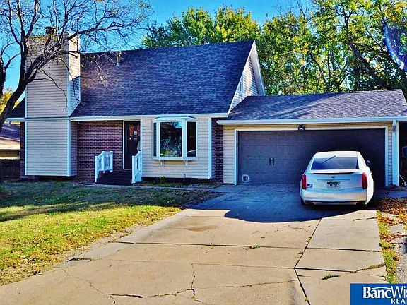 2nd image of 5608 Stonecliffe Ct