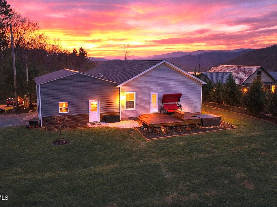 1st image of 1120 Myrtle Dr