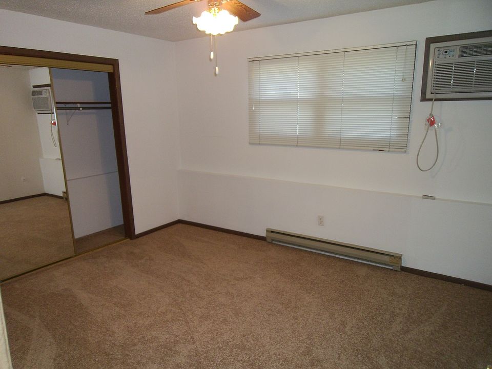 2nd image of 3101 Heritage Dr #6