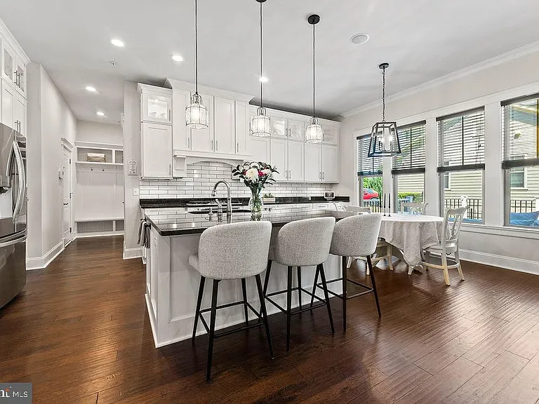 17243 Miss Packard Ct — Photo 49