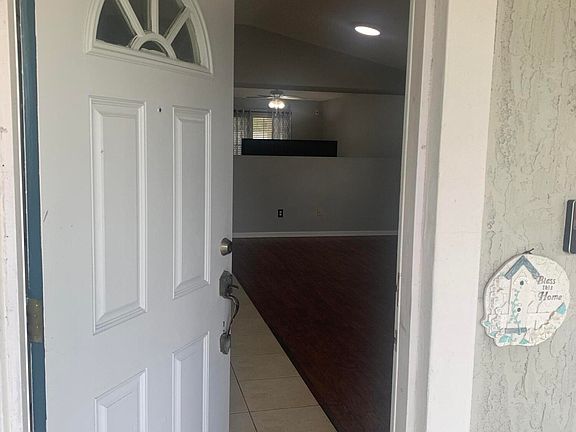 4th image of 11477 BRIAN LAKES Drive N