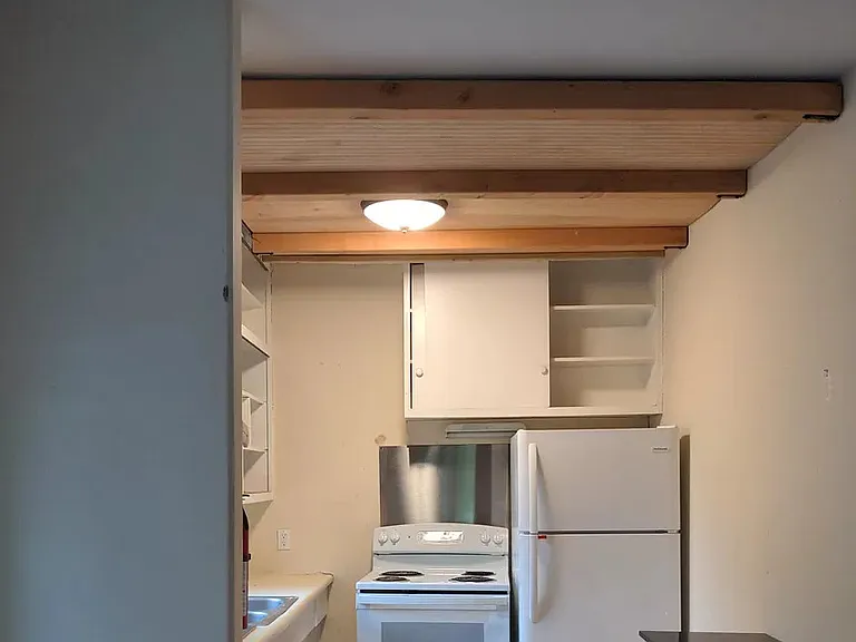 15 Clinton St — Photo 3