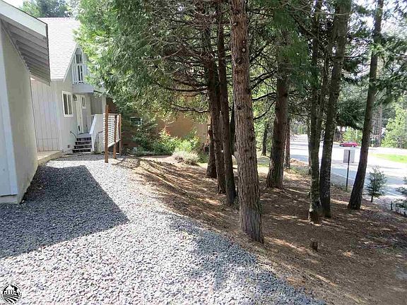 3rd image of 22990 Vantage Point Dr