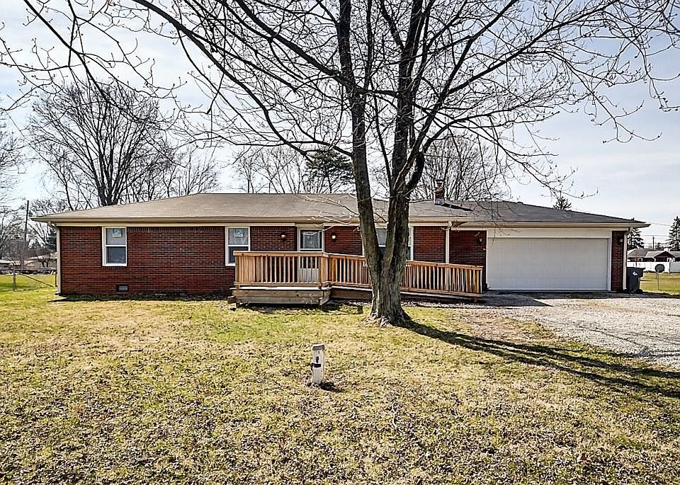 1st image of 77 Tulip Dr