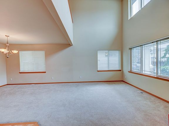 4th image of 14002 174th Street Ct E