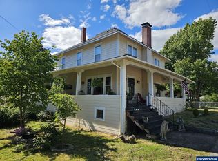 329 S 1st Ave, Mill City, OR 97360