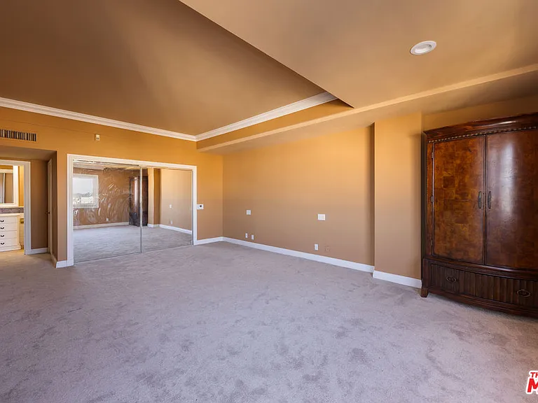 7250 Franklin Ave #1209 — Photo 12