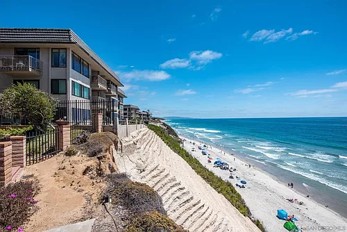 190 Del Mar Shores Ter Photo 1