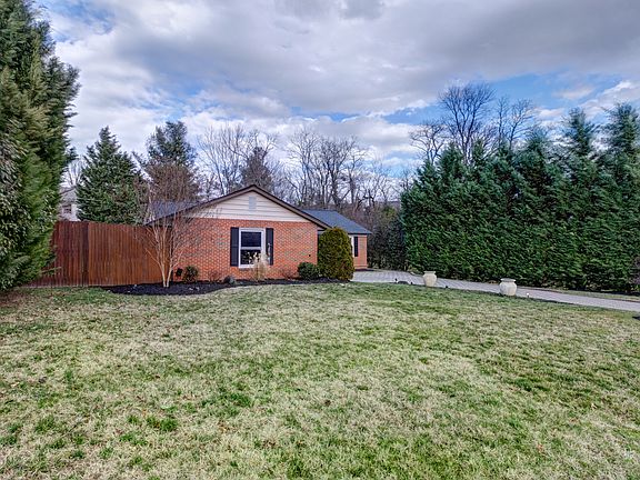 4th image of 6025 Brook Dr
