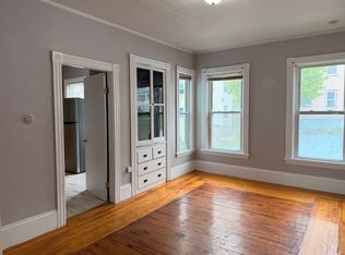 15 Forbes St APT 2, Worcester, MA 01605