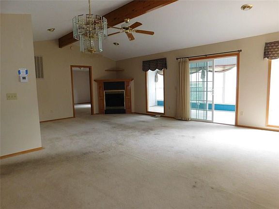 2nd image of 5 Farnham Dr