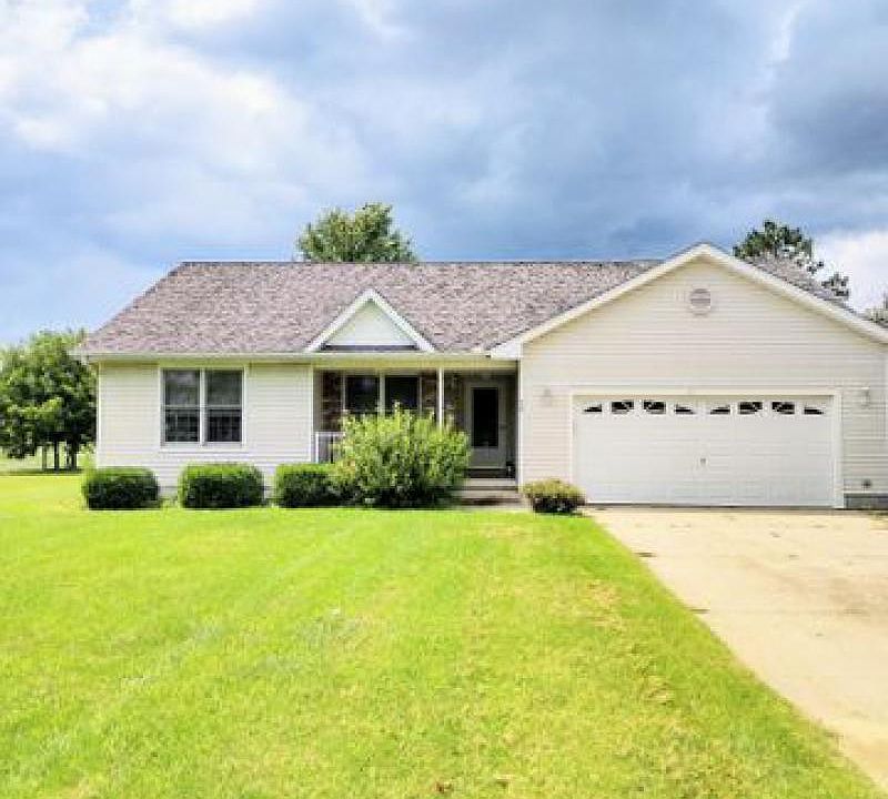 1st image of 628 Meadow Dr