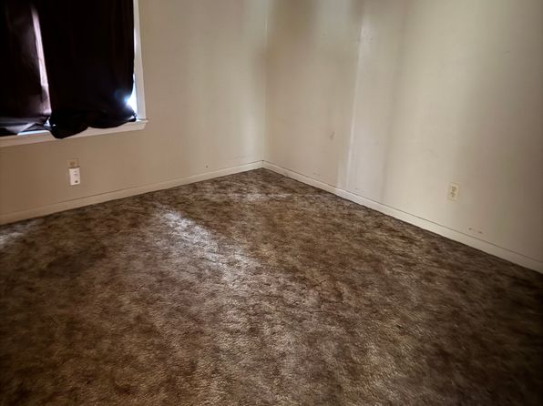 1606 E County Road 36