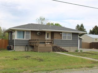 215 S D St, Bridger, MT 59014
