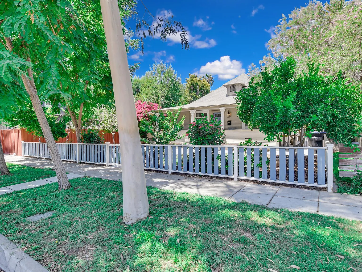 3 bed, 1095 sqft, $6,500 — Photo 3