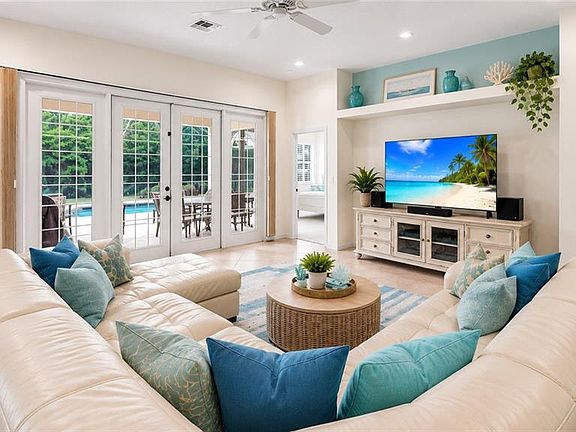 5th image of 9375 Oak Strand DR