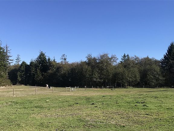 5th image of 35 Bear Meadows Lane