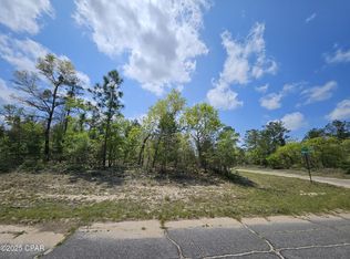 Twin Oak Cir, Chipley, FL 32428