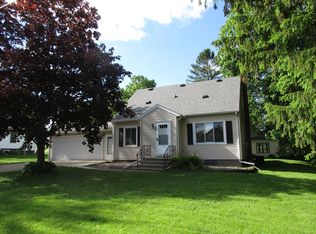 506 Cedar St, Hokah, MN 55941