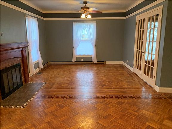 4th image of 71 Clark St
