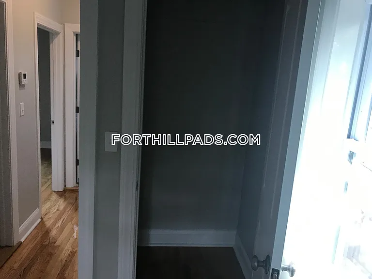 6 Saint James Pl — Photo 6