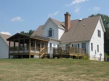 4th image of 6073 Alexander Ln