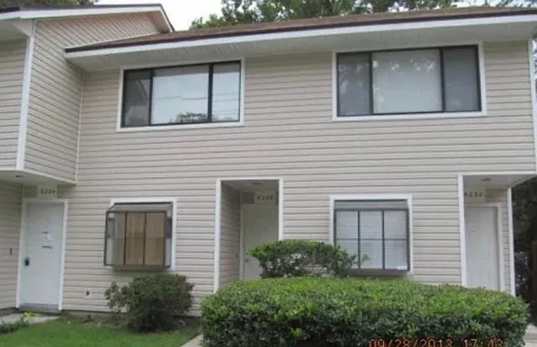 6228 SW 8th Pl #SHELLROCK — Photo 2