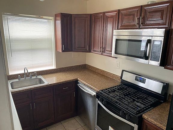 5th image of 1023 Fairmont St NW APT 301