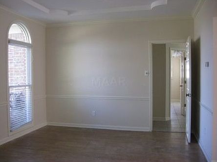 4th image of 9831 S Houston Oak Dr