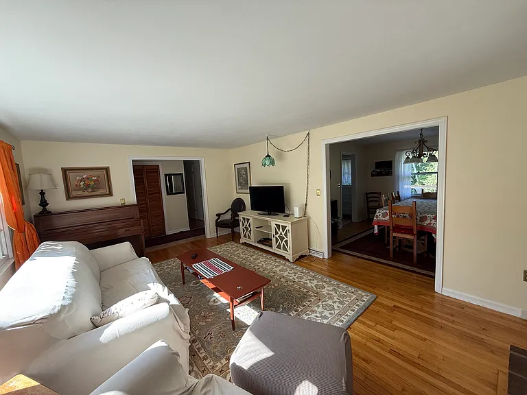 475 Saw Mill Rd — Photo 21