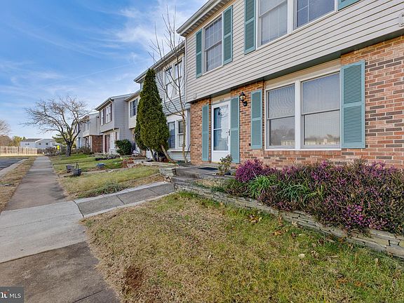3rd image of 10123 Statesboro Ct